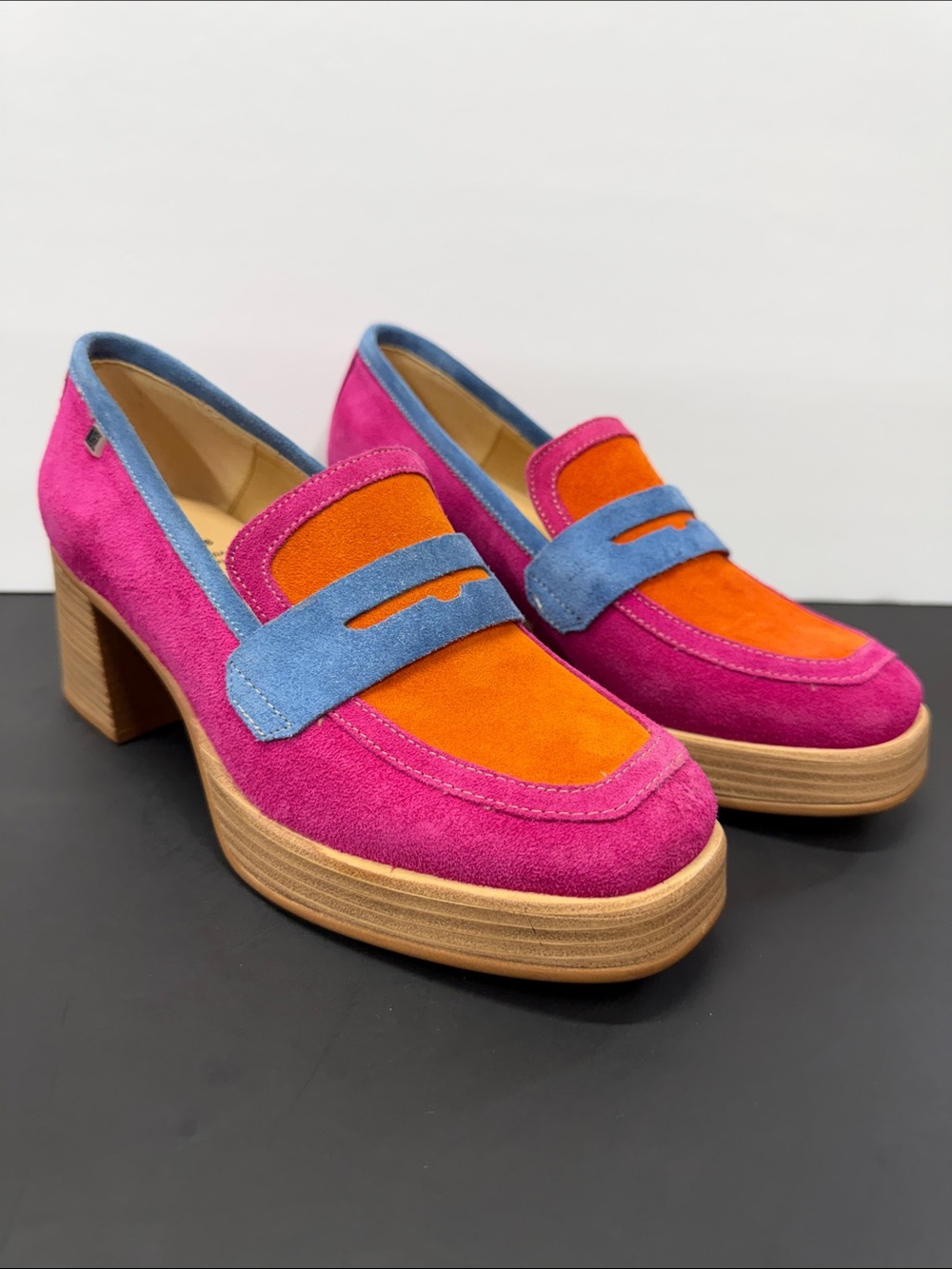 Dorking CRISTEL D9440 Pink Moccasin gorgeous and colourful
